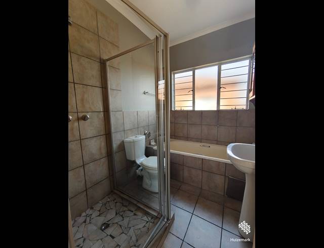 2 BEDROOM TOWNHOUSE TO LET IN VAALPARK